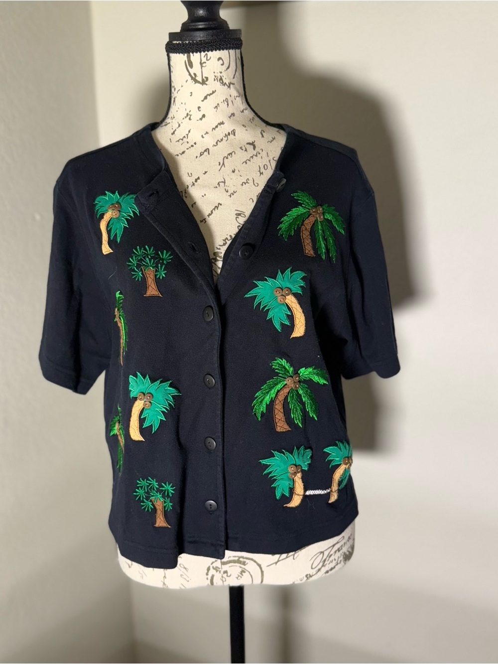 Exclusive Embroidered Vintage Bechamel Short Sleeve Button Cardigan Palm Tree